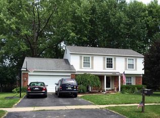 894 Aspen Dr, Rochester, MI 48307