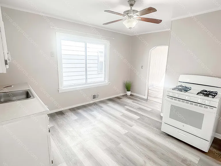 1578 Chestnut St #1 — Photo 7
