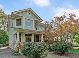 133 Scottswood Rd, Riverside, IL 60546