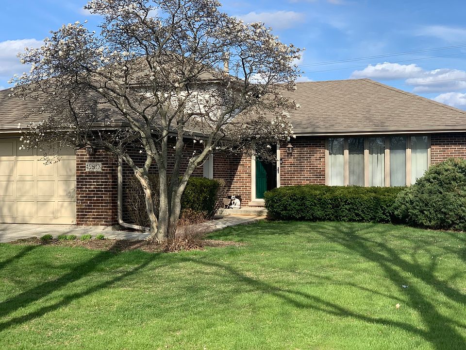1st image of 15517 Badger Ln