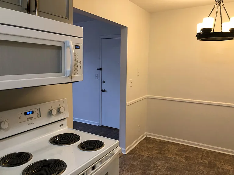 904 Plaza Dr #11 — Photo 15