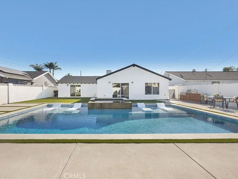 8326 Fontainbleau Way — Photo 11