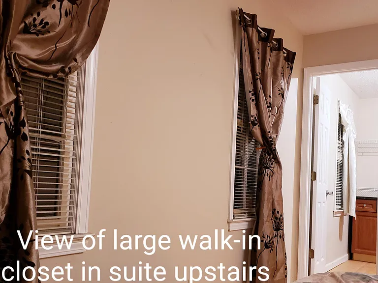 Glenwhite Dr — Photo 22