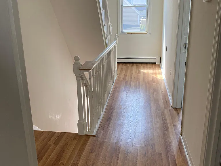 36 Cork St — Photo 8