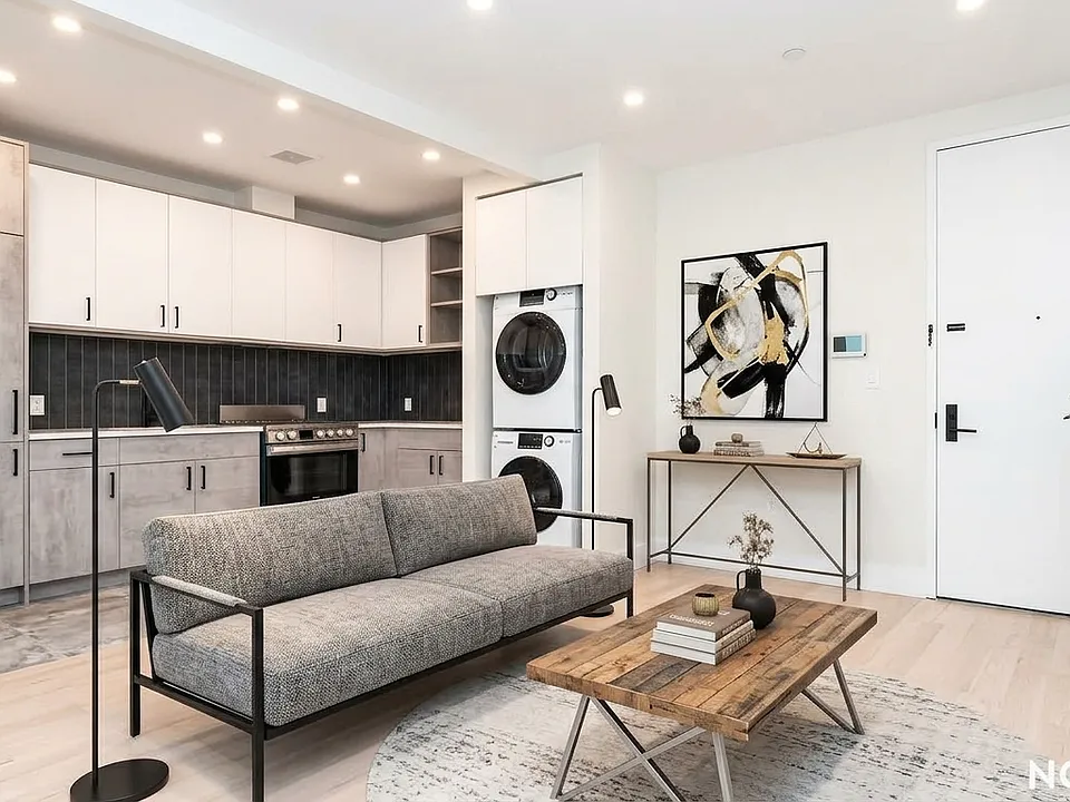 357 Flatbush Ave #209