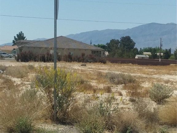 3rd image of 380 Gina St