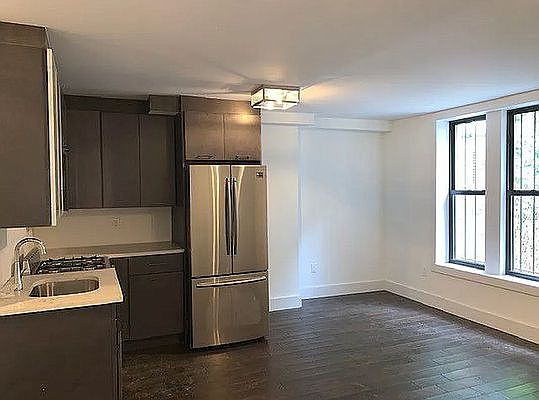 3rd image of 800 Quincy St #1L