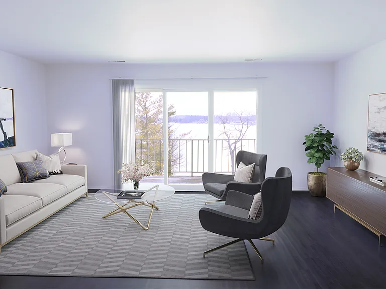 Greens Lake Apartments — Photo 1