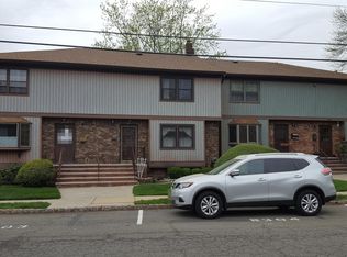 39 Highview Dr, Woodbridge, NJ