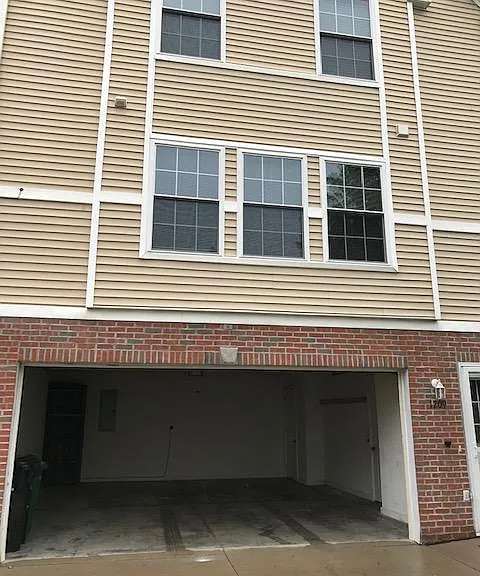 1209 SE Village View Ln #1209 — Photo 2
