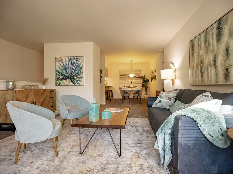 Brookfield Apartments — Photo 15
