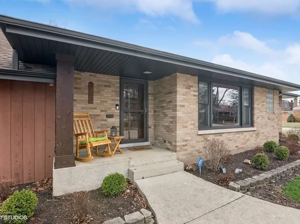 729 S Fairfield Ave, Elmhurst, IL 60126
