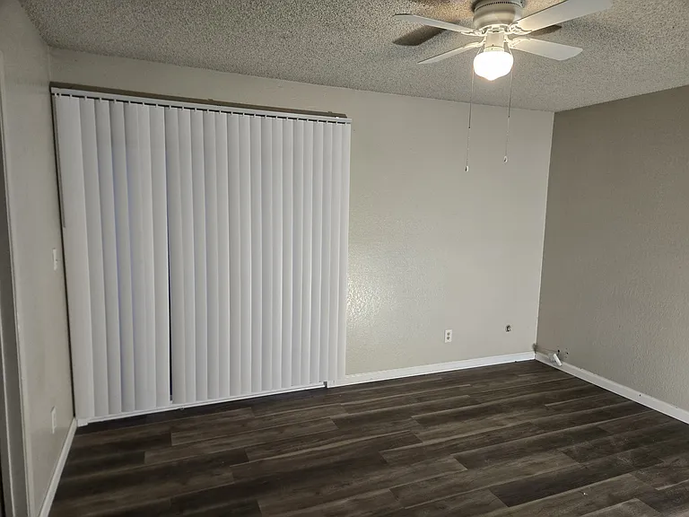 141 S Minnewawa Ave #101 — Photo 9