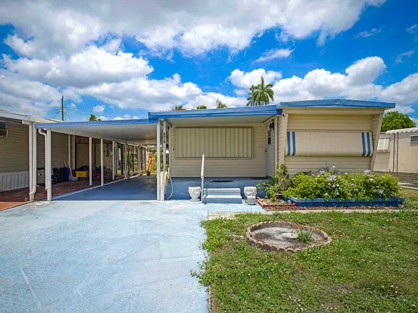 8919 Palm Street, Boynton Beach, FL 33436
