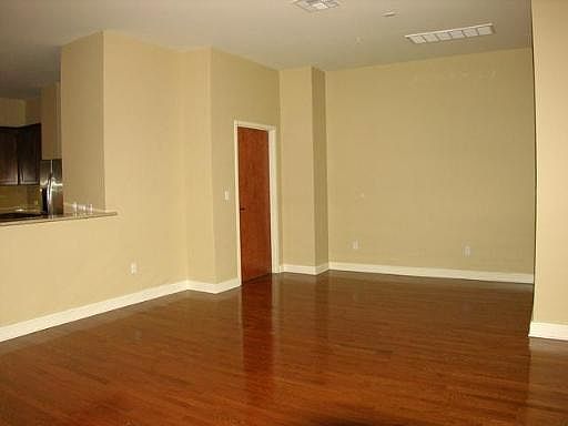 3rd image of 230 DWYER AVE #702