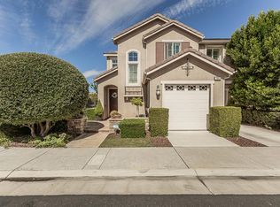 7049 N Cedar Hill Dr, Fresno, CA 93722