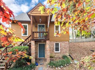 2700 E Weyburn Rd, North Chesterfield, VA 23235