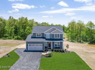 12 Lupe Way, Schenectady, NY 12304