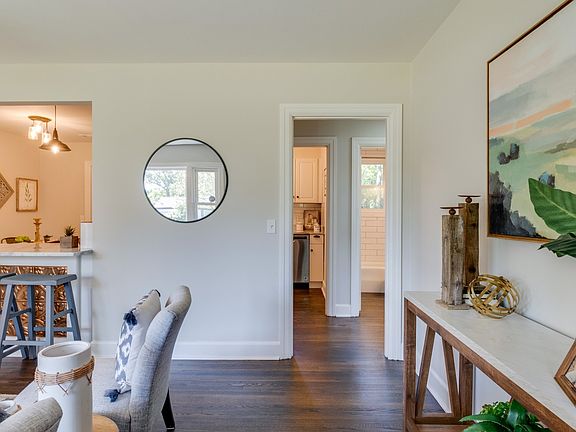 3rd image of 2922 Leatherwood Dr