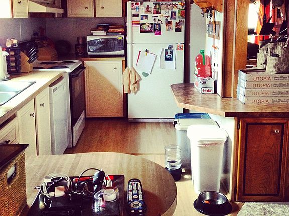 5th image of 9211 Dandelion Ln