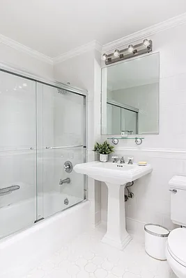 Sold by Compass | media 17