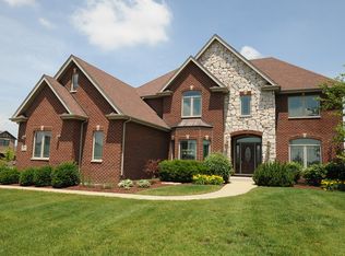 11740 Golden Gate Dr, Mokena, IL 60448