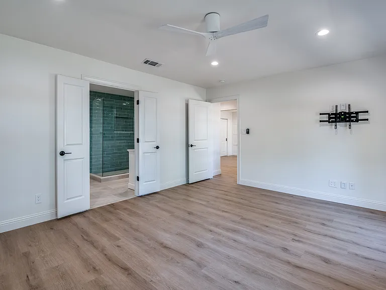 3772 Weeburn Dr — Photo 28