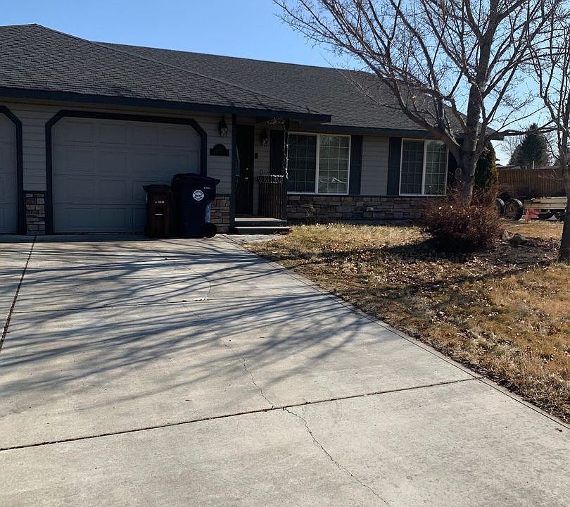 2nd image of 2352 SW 29th St
