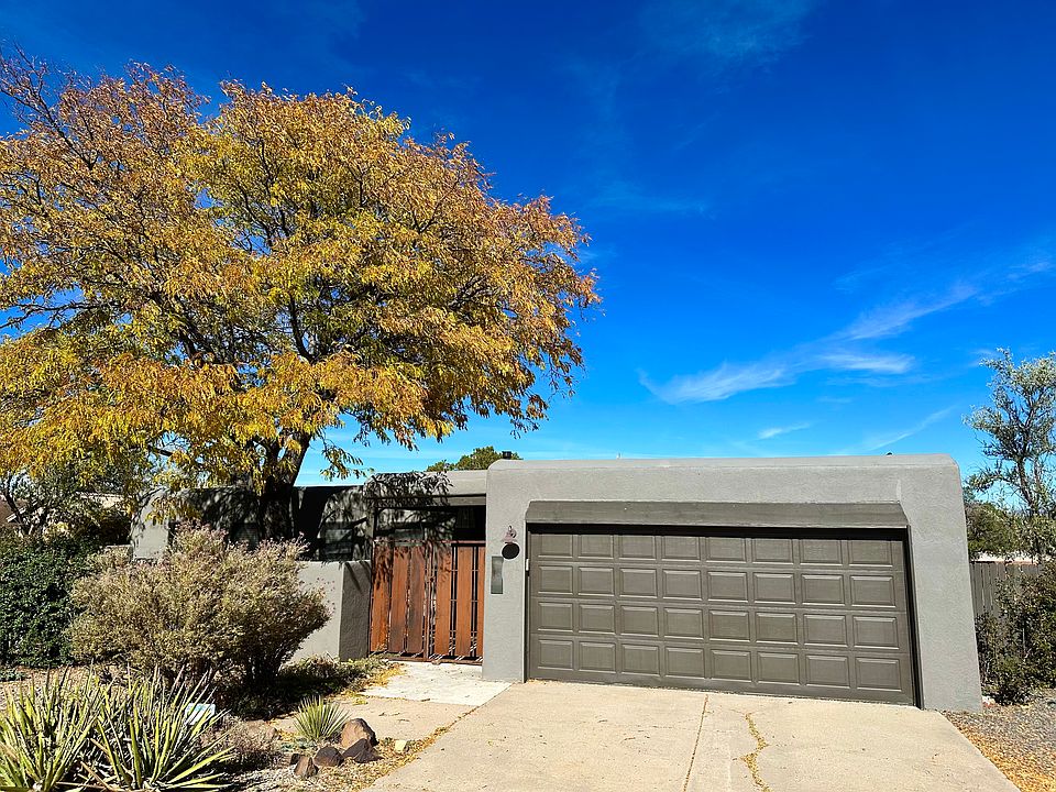 Freshly painted exterior with new steel gate, 2 car garage.