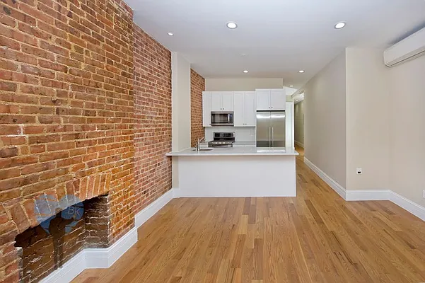 Rented by Next Door Realty NYC | media 19