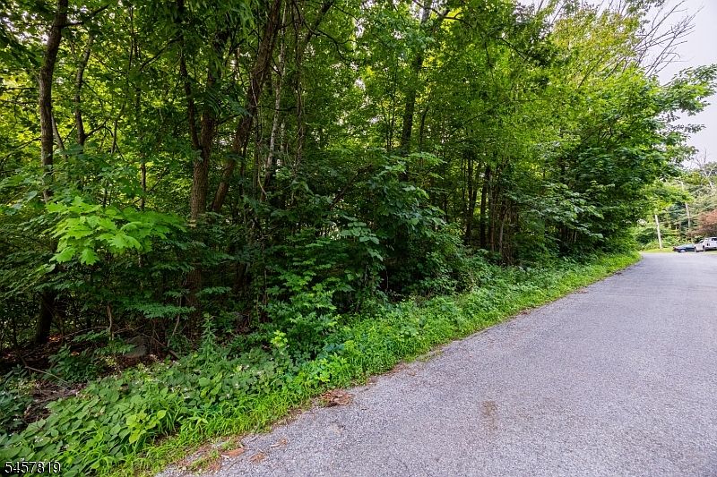 1st image of 38 Evergreen Trl