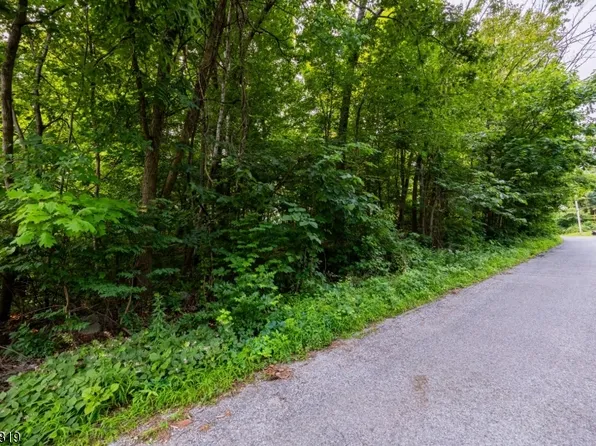 38 Evergreen Trl, Vernon Twp., NJ 07462