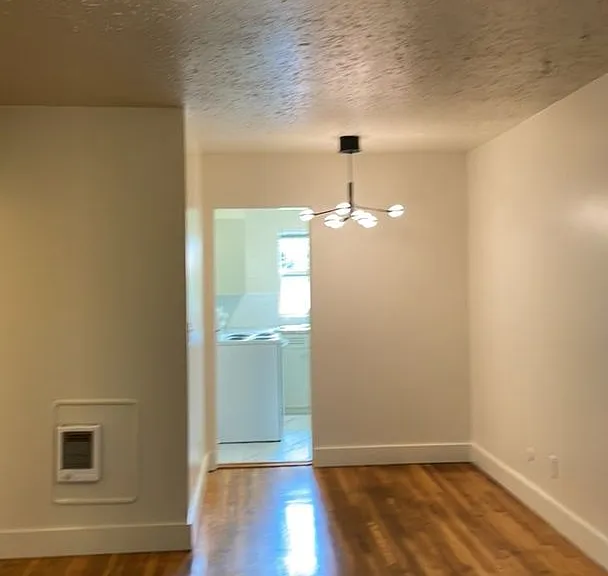1430 SW Moss St — Photo 17