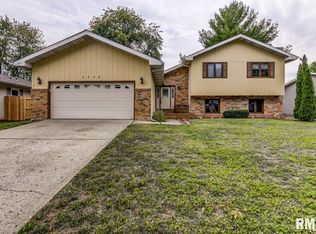 2204 Croydon Dr, Springfield, IL 62703