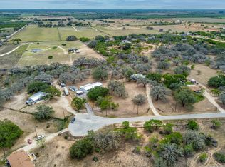 190 Bailee Cir, Poteet, TX 78065