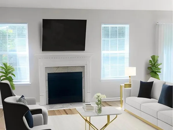 1038 Summit Hills Dr, Charlotte, NC 28214