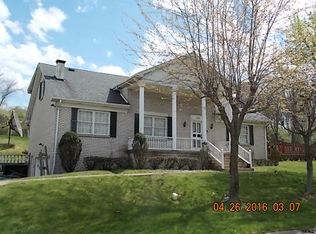 124 Wares Dr, Weirton, WV 26062