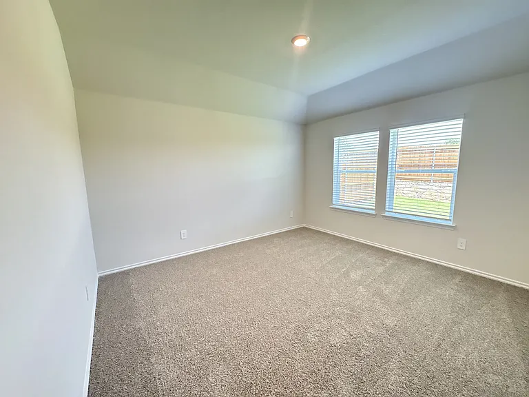 3317 Catamount Dr — Photo 7