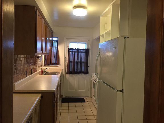 3rd image of 1446 W 6th Ave APT A