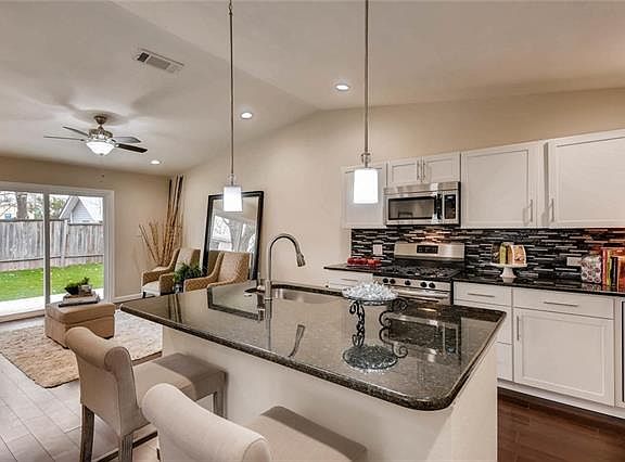 4th image of 5112 Provencial Dr