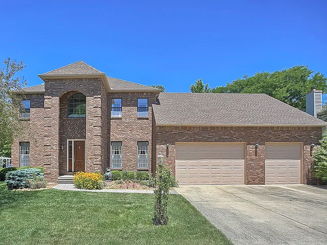 620 Pittsfield Dr photo 1