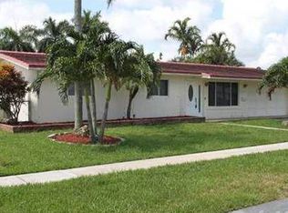 6040 SW 13th St, Plantation, FL 33317