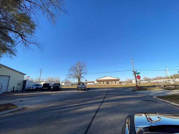 4th image of 3114 North Blvd