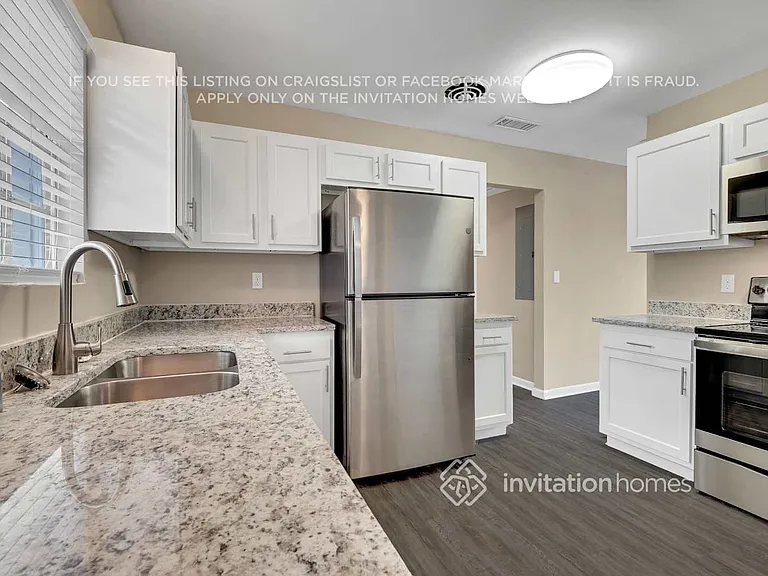 1650 Cezanne Dr W — Photo 8