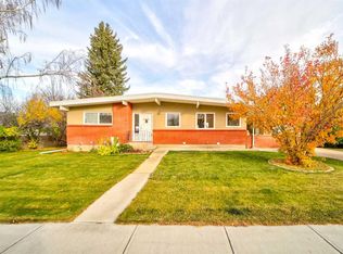 455 S 28th St, Fort Macleod, AB T0L 0Z0