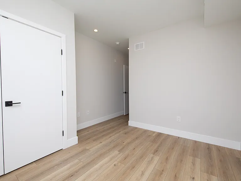 935 W Dauphin St #B — Photo 26