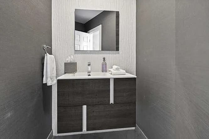 Experience comfort and convenience in our well-appointed guest bathroom.