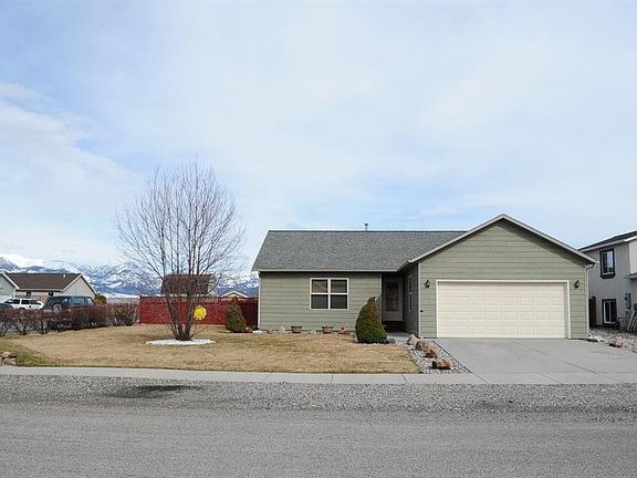 2nd image of 820 Dimaggio Dr
