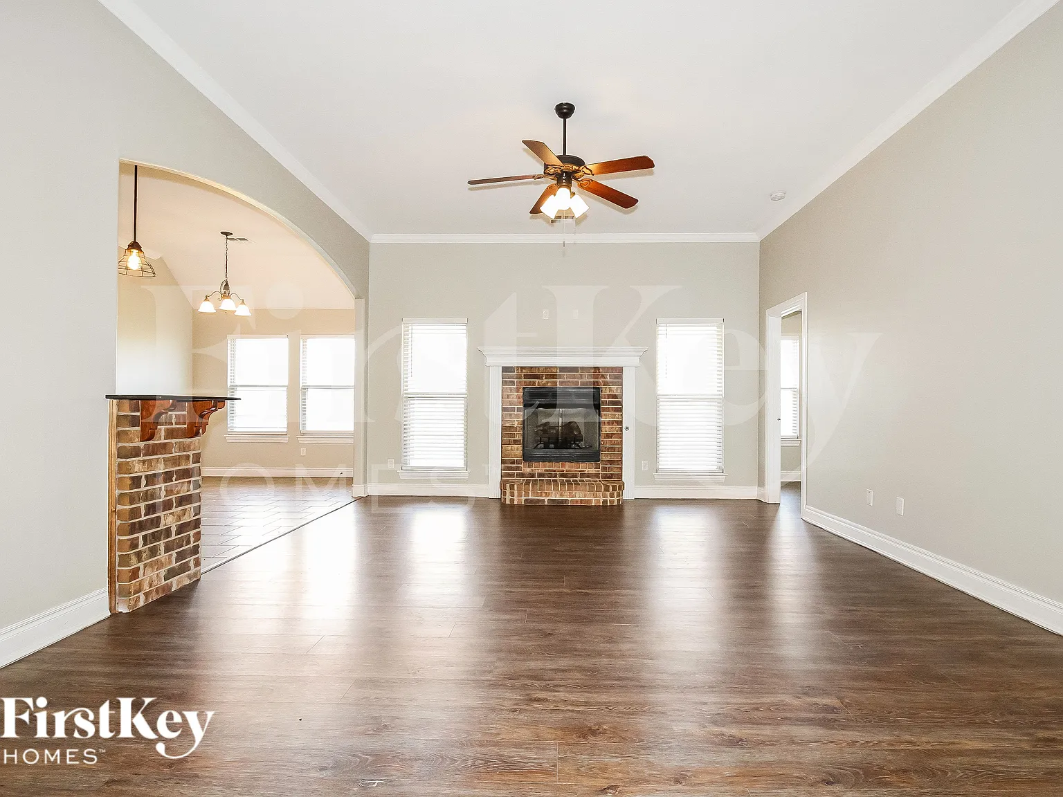 4 bed, 2.5 bath, 2551 sqft, $2,210 — Photo 2