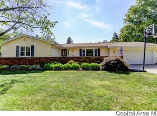157 Golf Rd, Springfield, IL 62704